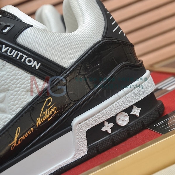 �������� ����*�� ����Ŀ�� LV774560-8