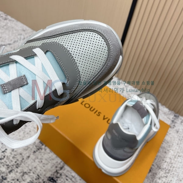 ���� ����*�� ����Ŀ�� LV7226606-2