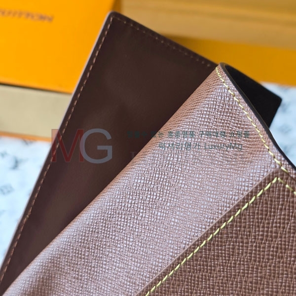 ���̺��� �н���Ʈ Ŀ�� �������� N40872-1