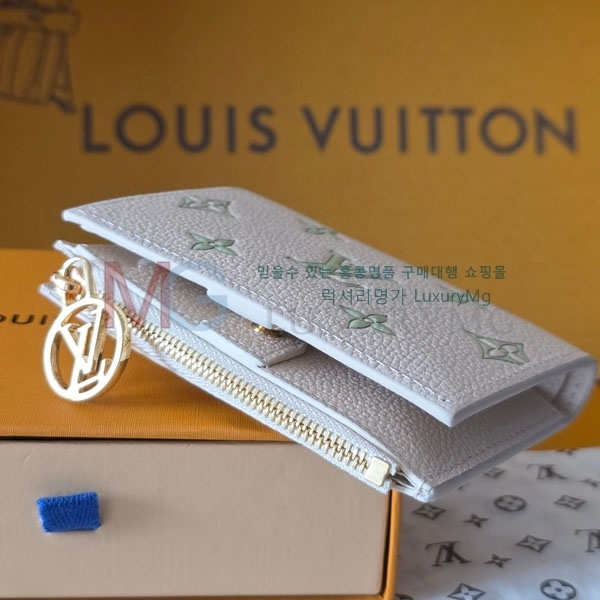 ���̺��� Ŭ���� ���� M27742-2