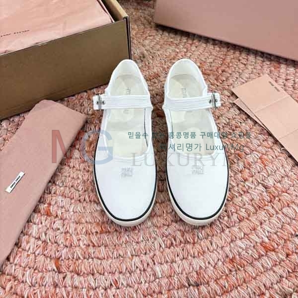 ���� �̿�̿� ����Ŀ�� MIU08991-1