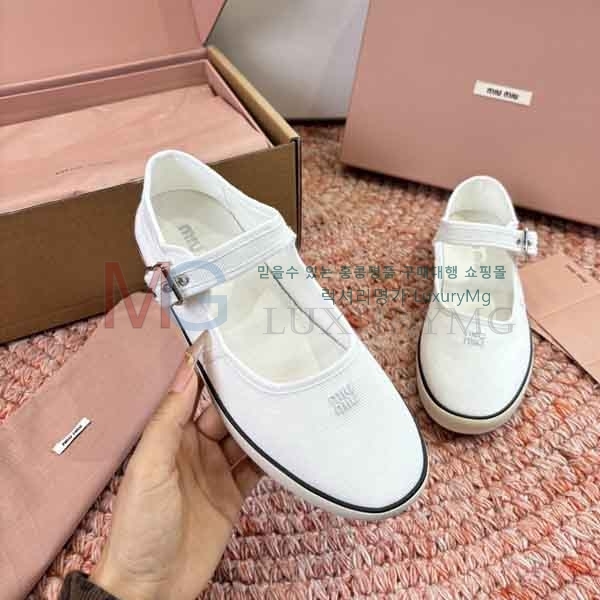 ���� �̿�̿� ����Ŀ�� MIU08991-1