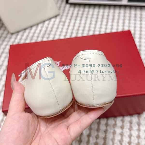 ������� �÷����� R8626601