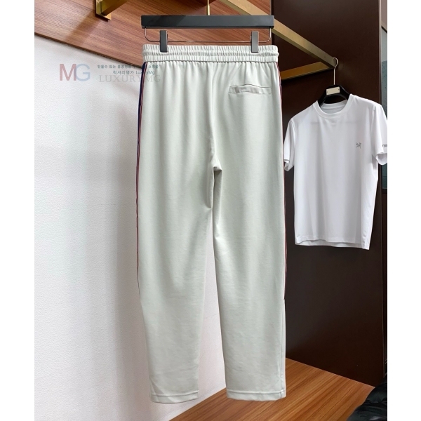 ���� ����� ��Ʈ 2343418