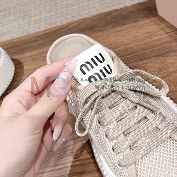 ���� �̿�̿� ����Ŀ�� M55603711