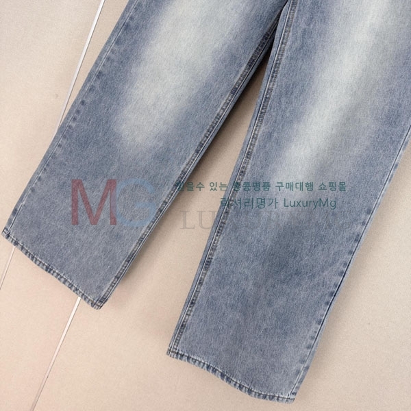 ���� ��* ���� ���� CH4235420-7