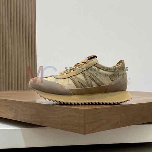 ���� ��**�� ����Ŀ�� M5000361