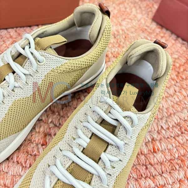 ���� �η�**�� ����Ŀ�� LP570552-1