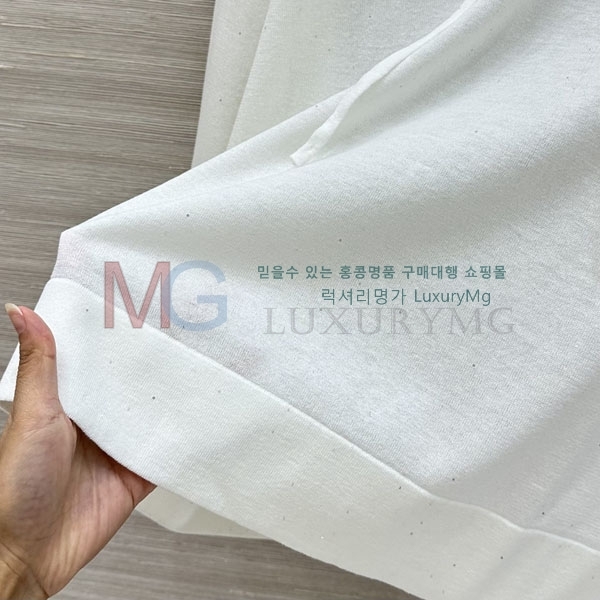 ���� ���ڷ� ��ġ�ڸ� ���� Ƽ���� BC1567032-11