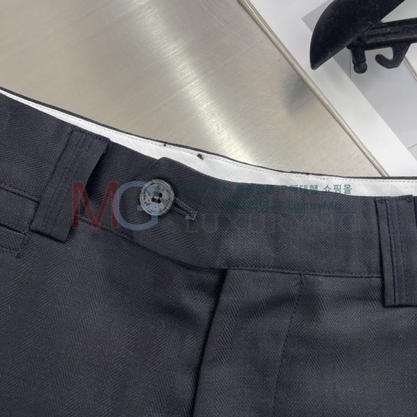 ���� ���ڷ� ��ġ�ڸ� �ݹ��� 2343522