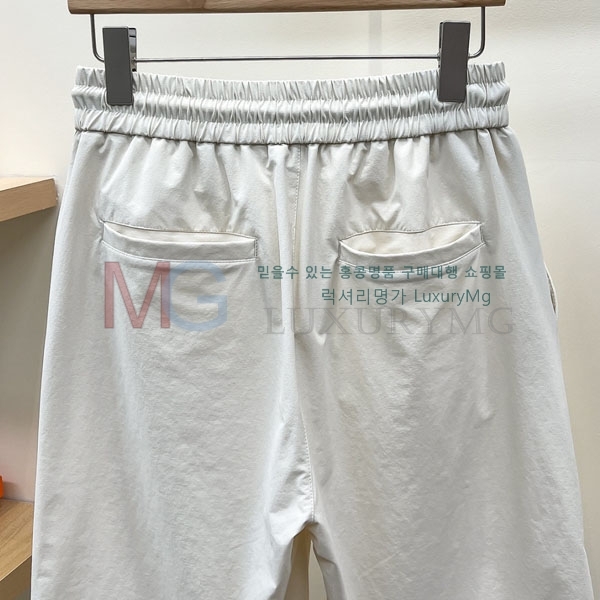 ���� ���ڷ� ��ġ�ڸ� �ݹ��� 2343533