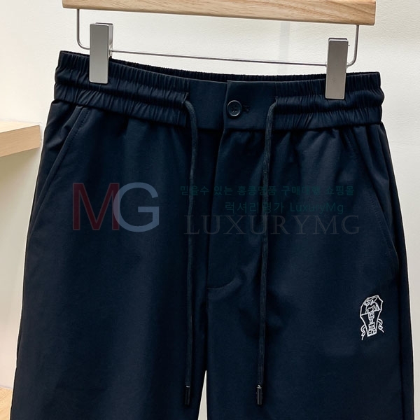 ���� ���ڷ� ��ġ�ڸ� �ݹ��� 2343533-1