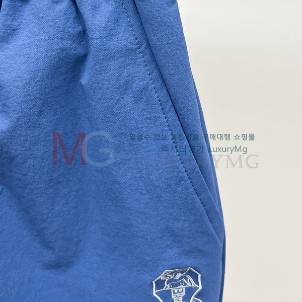 ���� ���ڷ� ��ġ�ڸ� �ݹ��� 2343523-2