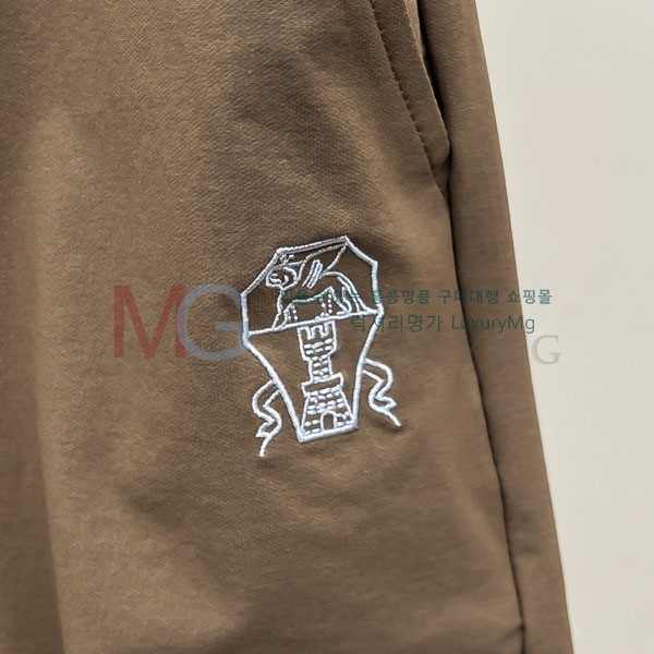 ���� ���ڷ� ��ġ�ڸ� �ݹ��� 2343523-3