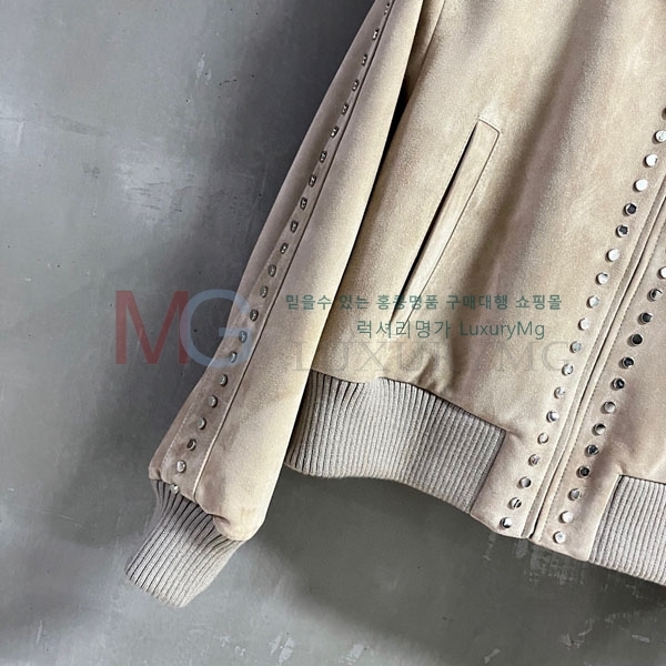 ���� �ο��� �簡�� ���� LOW244502-10