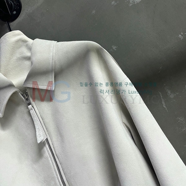 ���� �ο��� �簡�� ���� LOW244502-17