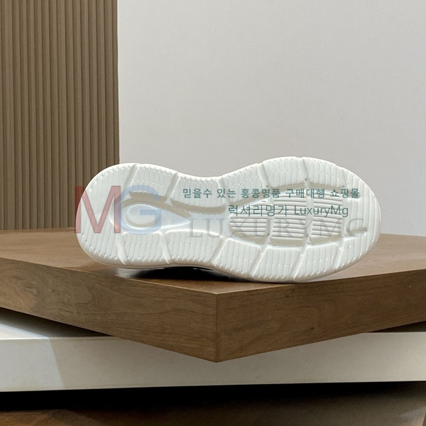 ���� ��**�� ����Ŀ�� MN5870705-4