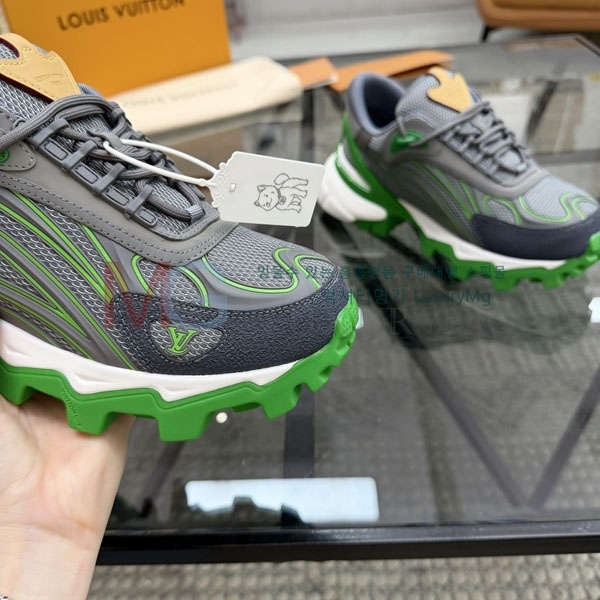 ���� ���̺��� ����Ŀ�� LV452660-1