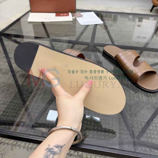 ���� �η�**�� ������ LP500310-4