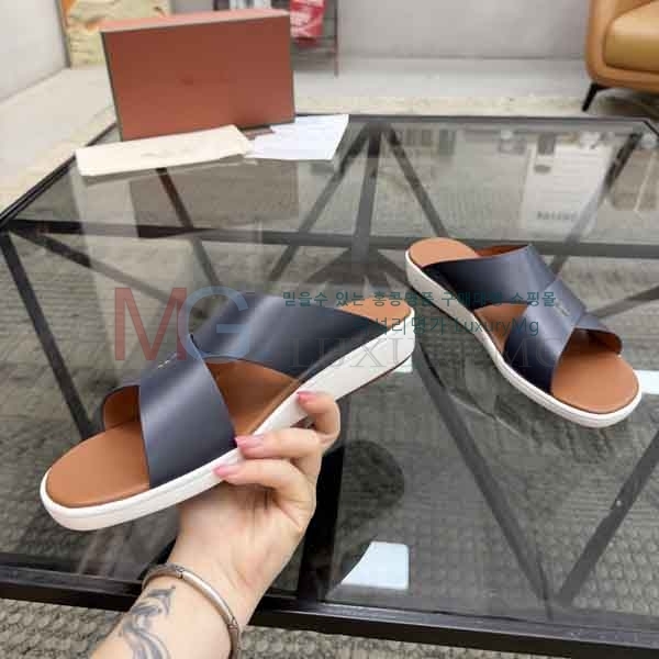 ���� �η�**�� ������ LP5000215