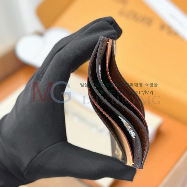 ���̺��� ī�� Ȧ�� ī������ M27551-500