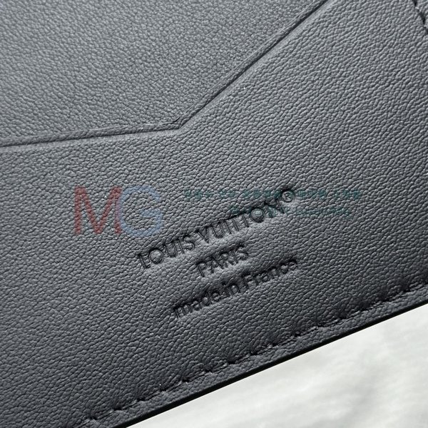 ���̺��� �н���Ʈ Ŀ�� �������� M26774-230