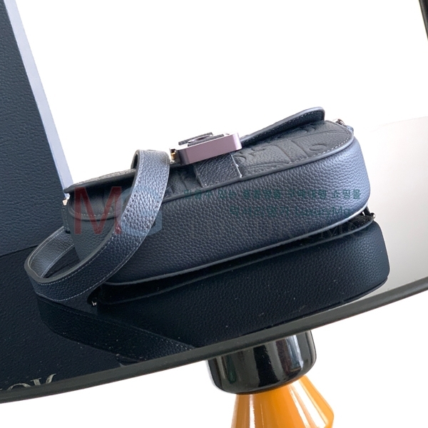 ��� �޽��� ũ�ν��� 2ADCA435YKK-20