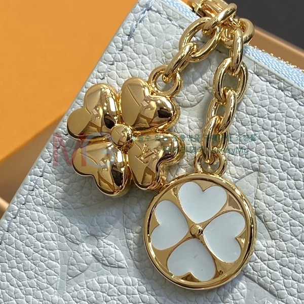 ���̺��� Ŭ���� ���� M28049-2