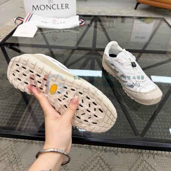 ���� ��**�� ����Ŀ�� M2N6603-4