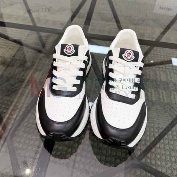 ���� ��**�� ����Ŀ�� M211905