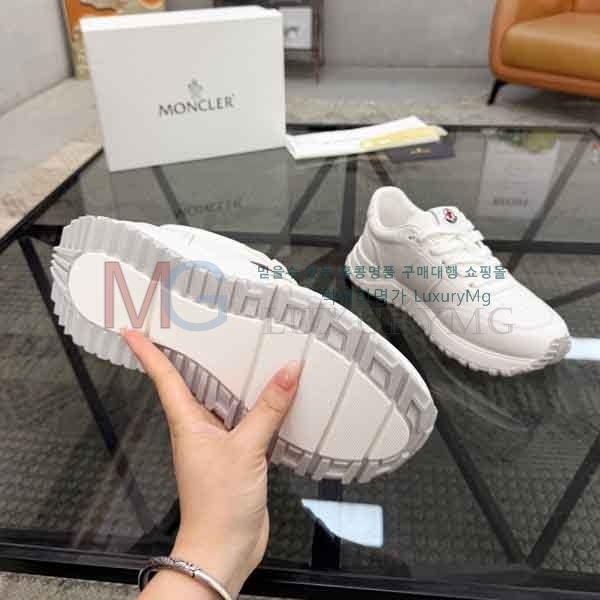 ���� ��**�� ����Ŀ�� M211905-1