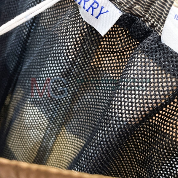 ���� ������ �ݹ��� B48211