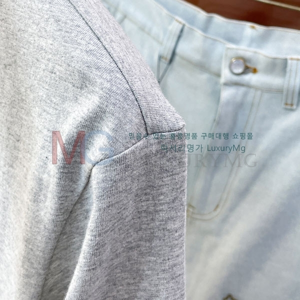 ���� �ƹ� ���� Ƽ���� AM094113-4
