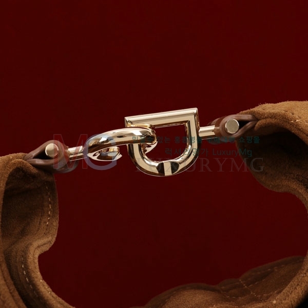 ��� �̴Ϲ� M1538-5