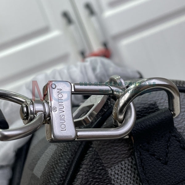 ���̺��� ���ǵ� 30 M28977-1