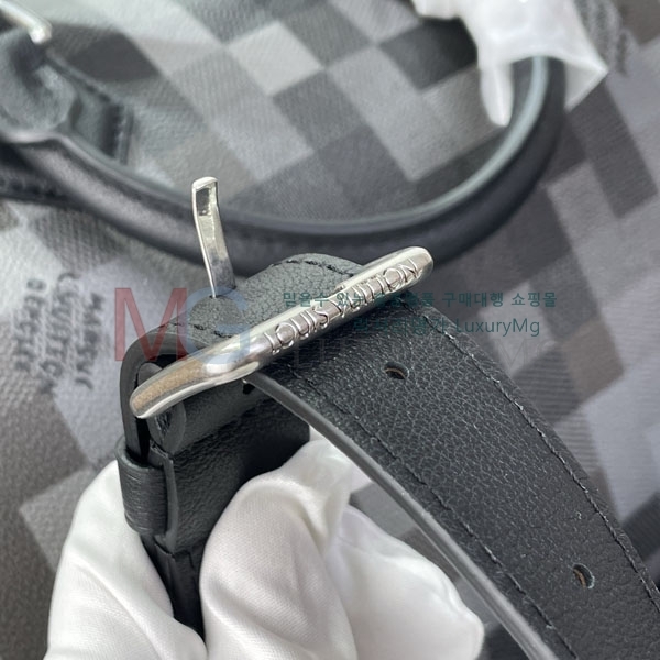 ���̺��� ���ǵ� 30 M28977-1