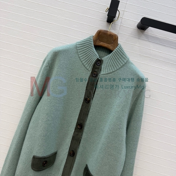 ���� �η�**�� ������ ����� LP451044-11