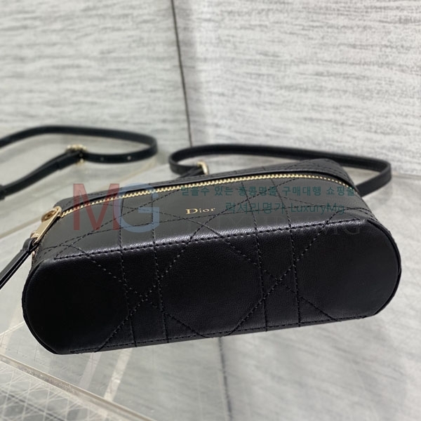 ��� �̴� ����Ƽ�� D565001-1
