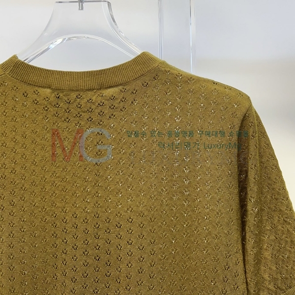 ���� �̿�̿� ���� Ƽ���� MU5747888-1