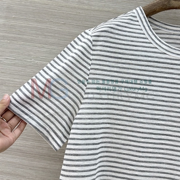 ���� ���ڷ� ��ġ�ڸ� ���� Ƽ���� BC23053-11