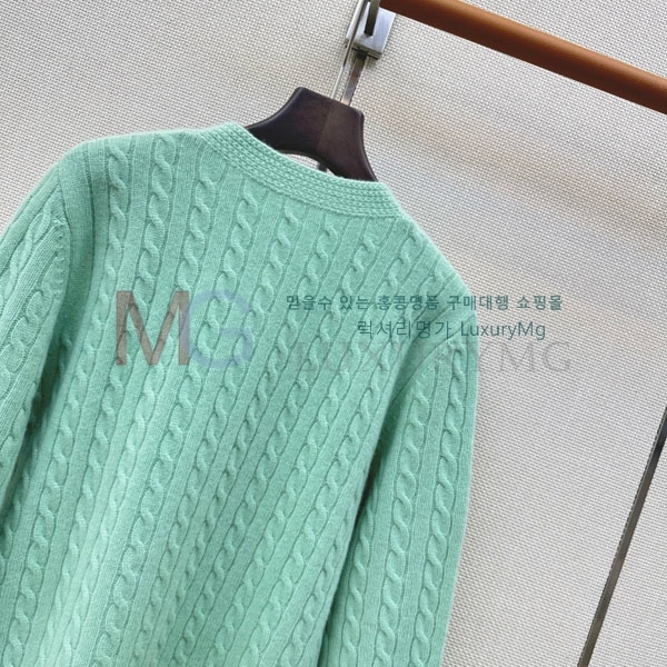 ���� �η�**�� ������ ����� LP4545033-4