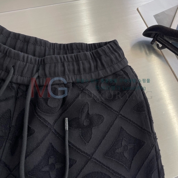 ���� ���̺��� �ݹ��� 23436454