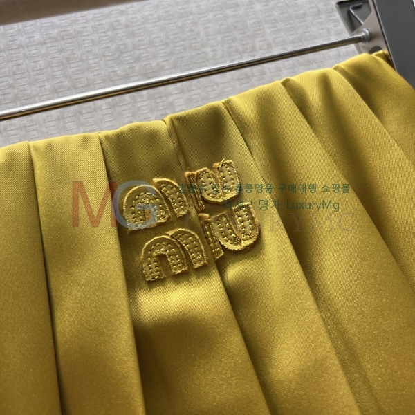 ���� �̿�̿� ��ĿƮ MIU4356435-5