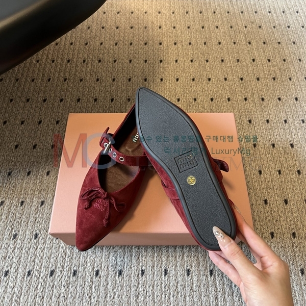 ���� �̿�̿� �÷����� MIU00652-2