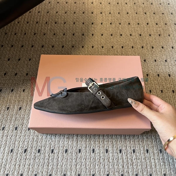 ���� �̿�̿� �÷����� MIU00652-2