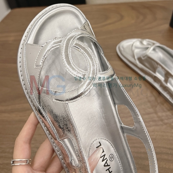 ���� ��* ���� R6022811-11