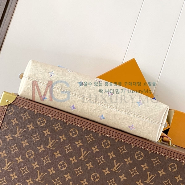 ���̺��� ĳ���� �̽�Ʈ ����Ʈ M2A369-1