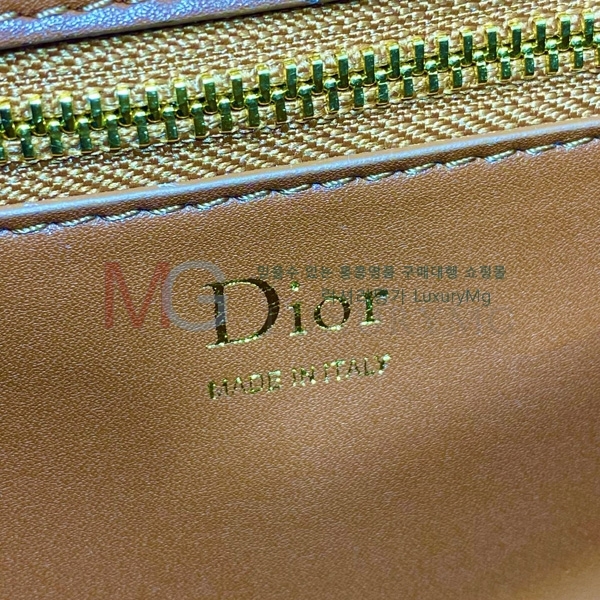 ��� �޴޸��� �Ŀ�ġ D30309-3