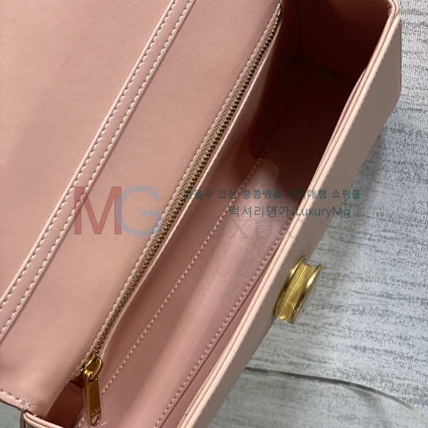 ��� �޴޸��� �Ŀ�ġ D30309-8