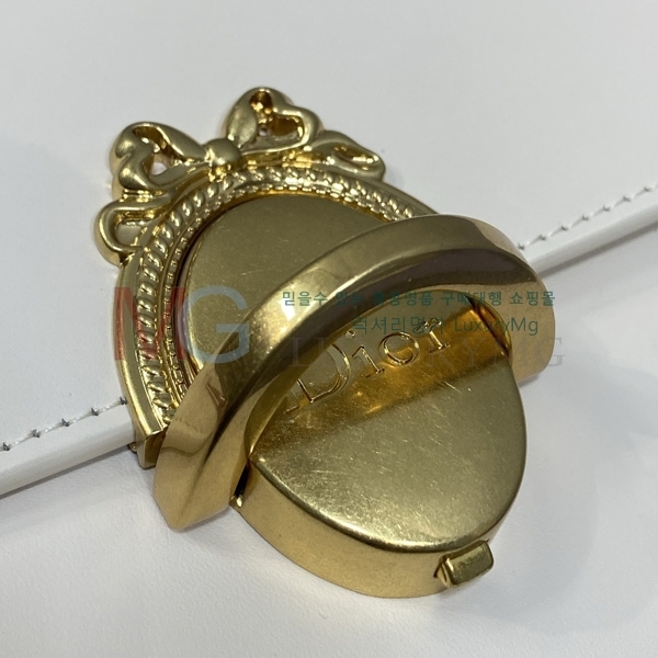 ��� �޴޸��� �Ŀ�ġ D30309-9